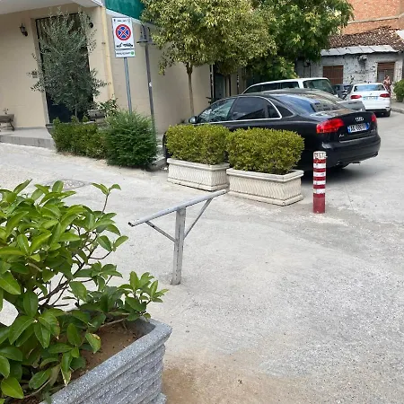 Daire With View Tiran